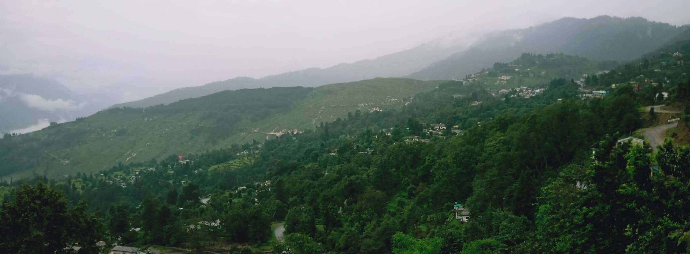 Green forested hills around Munsiyari